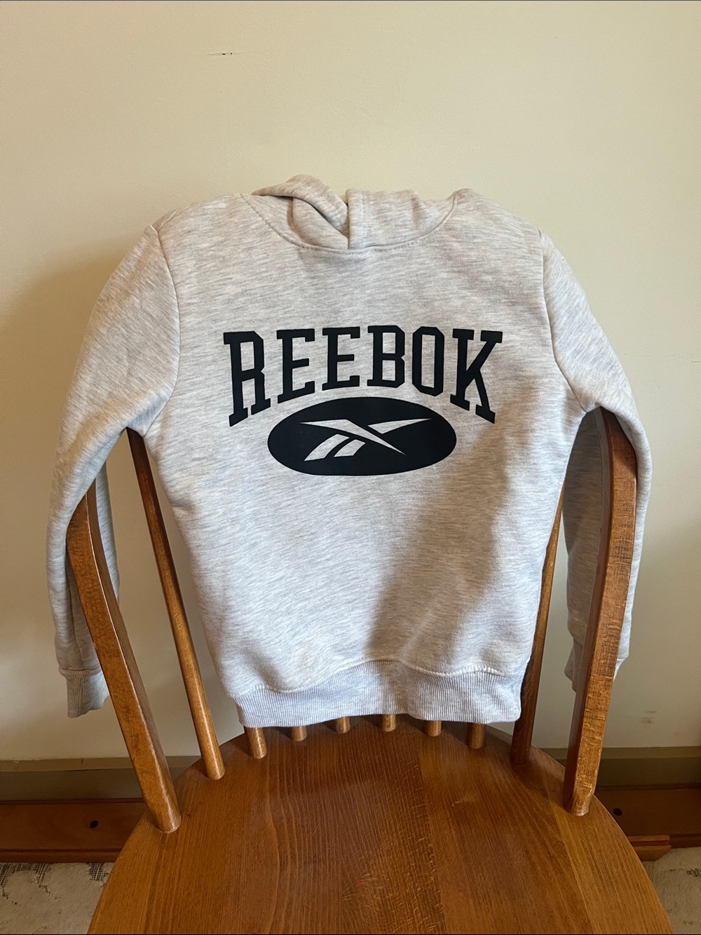 Reebok kids Heather Gray hoodie Sweatshirt with Black Logo